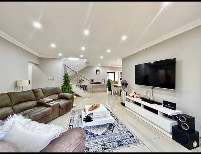 4 BEDROOM HOUSE FOR SALE IN MELODIE